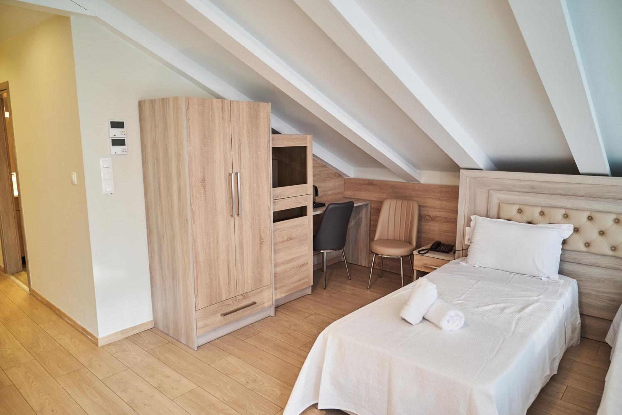 Famissi Sofita 7 Aparthotel Kalampaka Exteriör bild